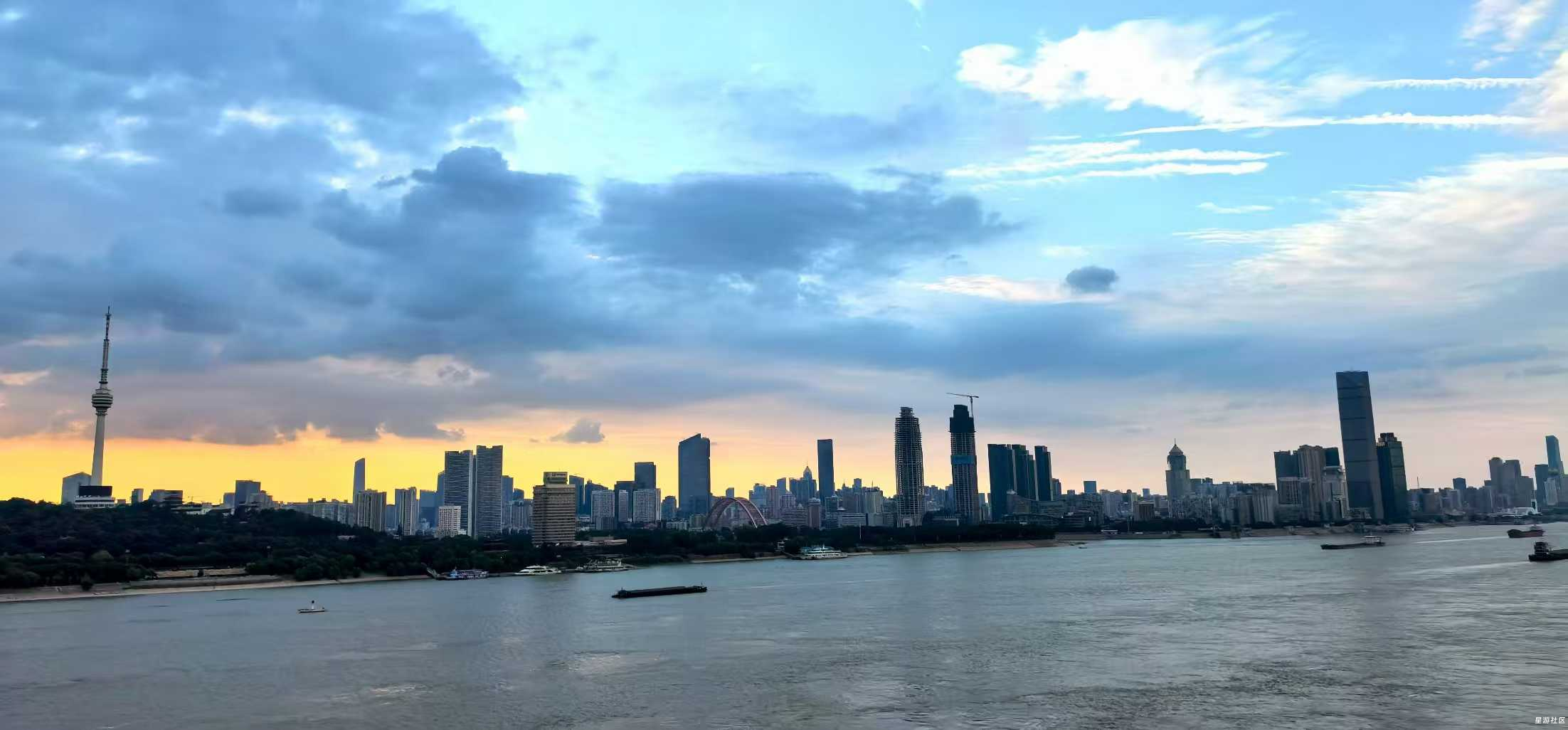 20251101203106135-微信图片_2025-11-01_203009_895