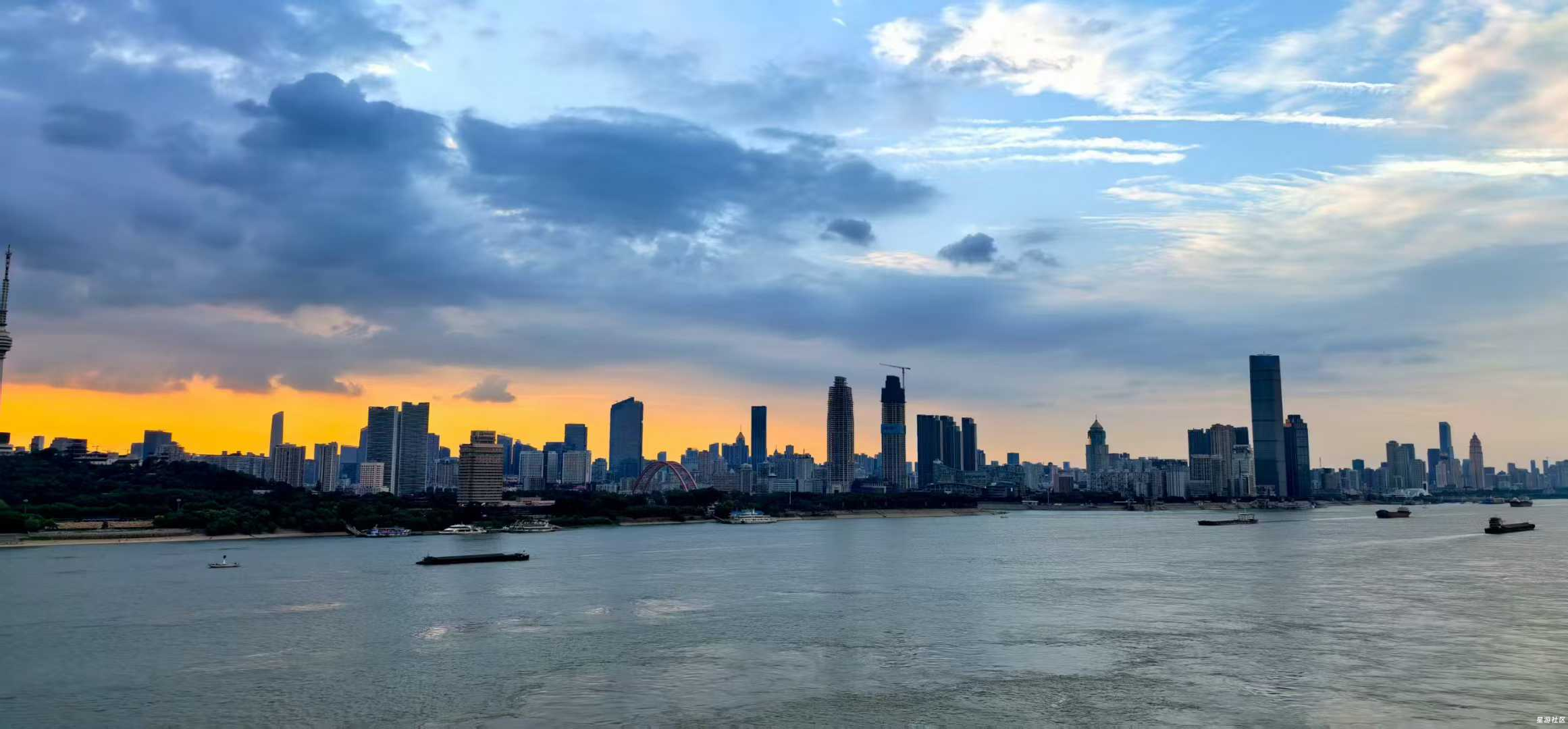 20251101203106652-微信图片_2025-11-01_203012_702